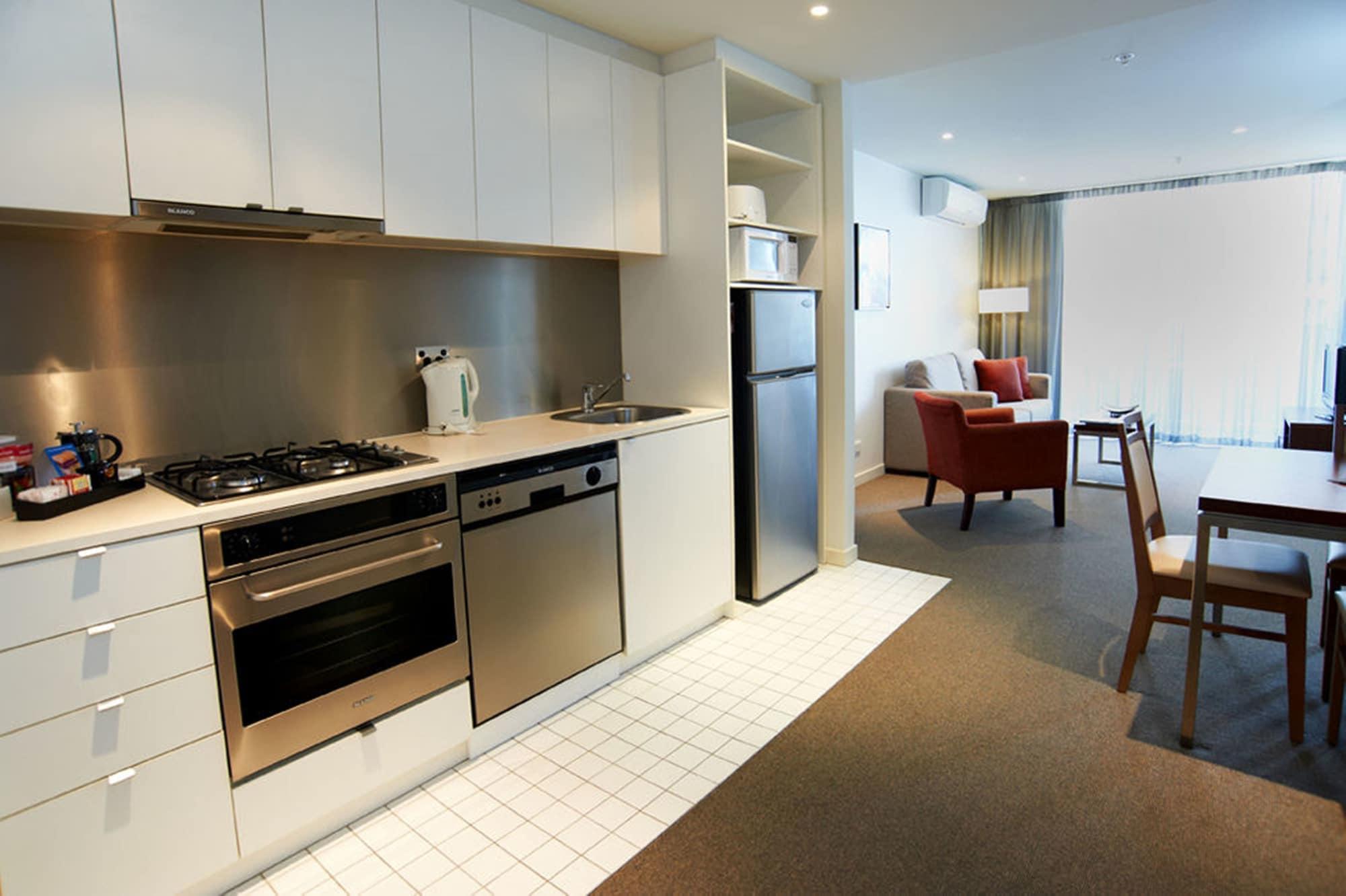 Quest On Dorcas Aparthotel Melbourne Exterior photo