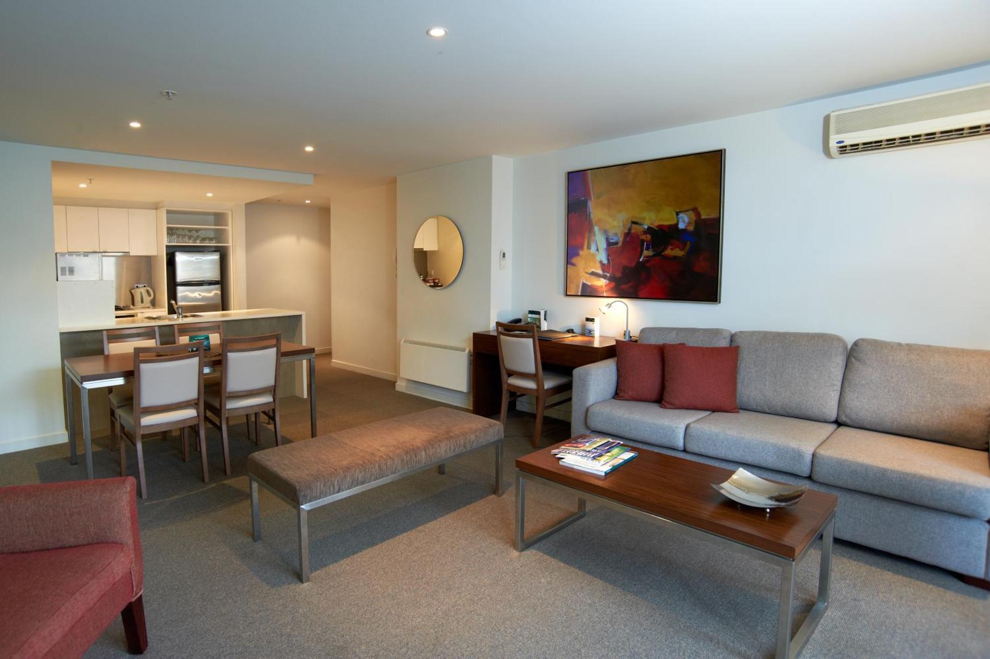 Quest On Dorcas Aparthotel Melbourne Exterior photo