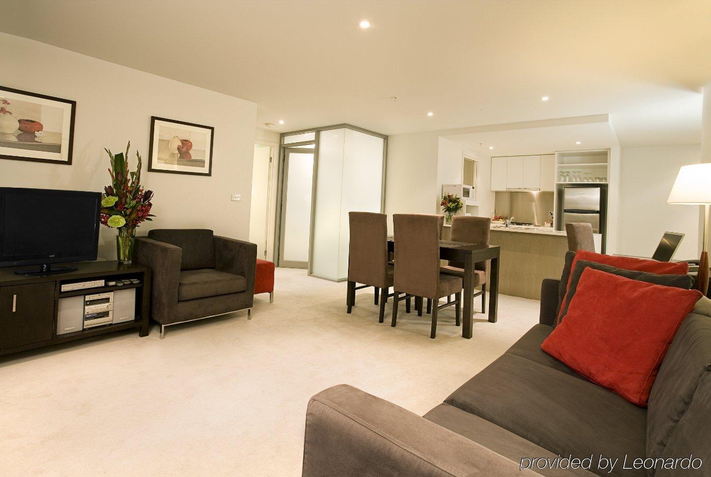 Quest On Dorcas Aparthotel Melbourne Room photo