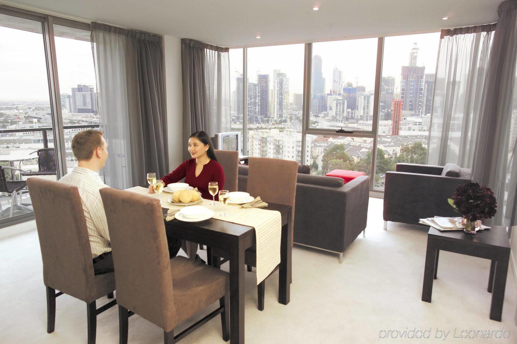 Quest On Dorcas Aparthotel Melbourne Room photo