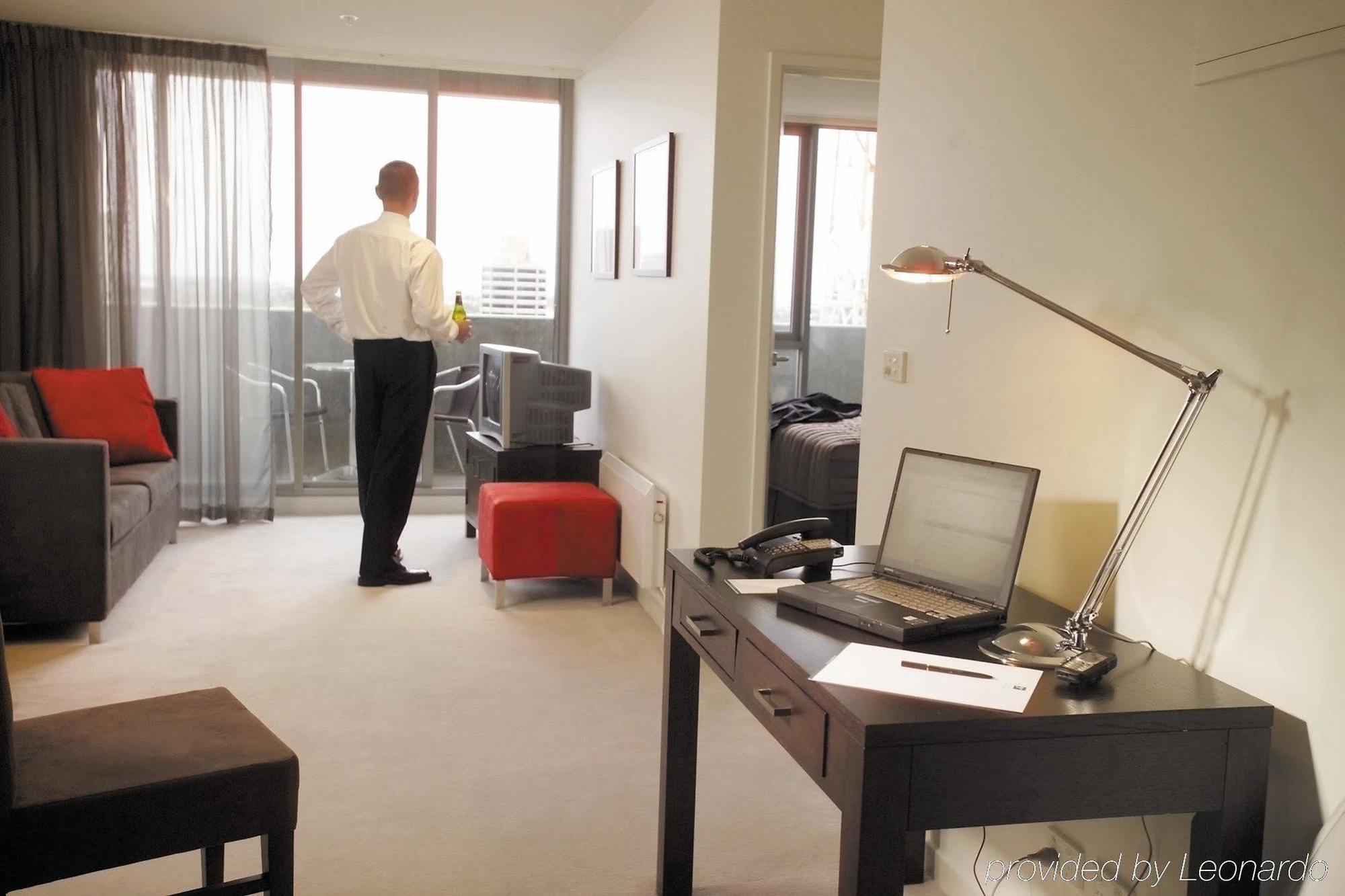 Quest On Dorcas Aparthotel Melbourne Room photo