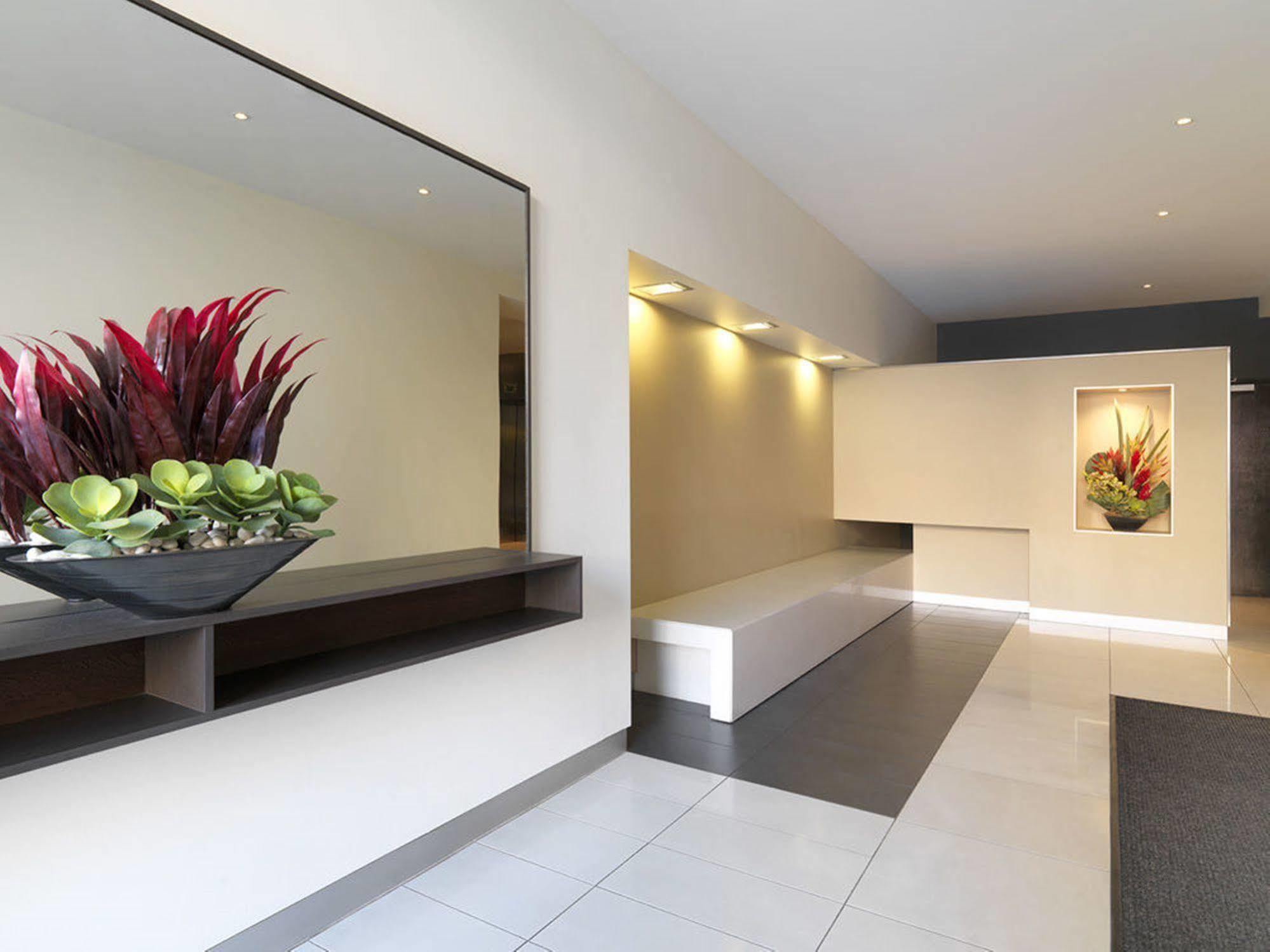 Quest On Dorcas Aparthotel Melbourne Exterior photo